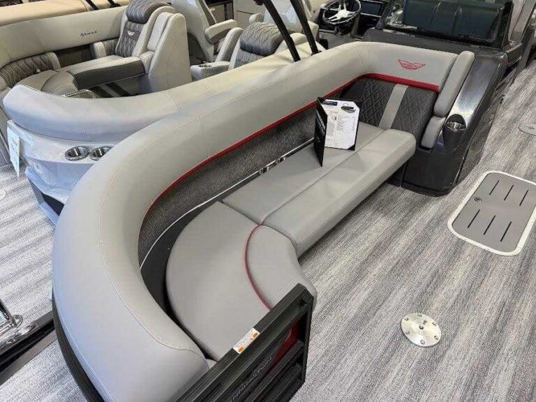 2026 Bennington 24MOFB - Open Fastback - Carbon Fiber Arch!!! US-ETWS7759H526 [photo 9]